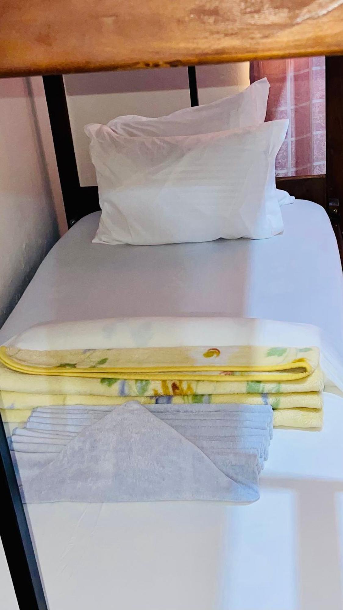 Sophie Homestay Moshi Bagian luar foto